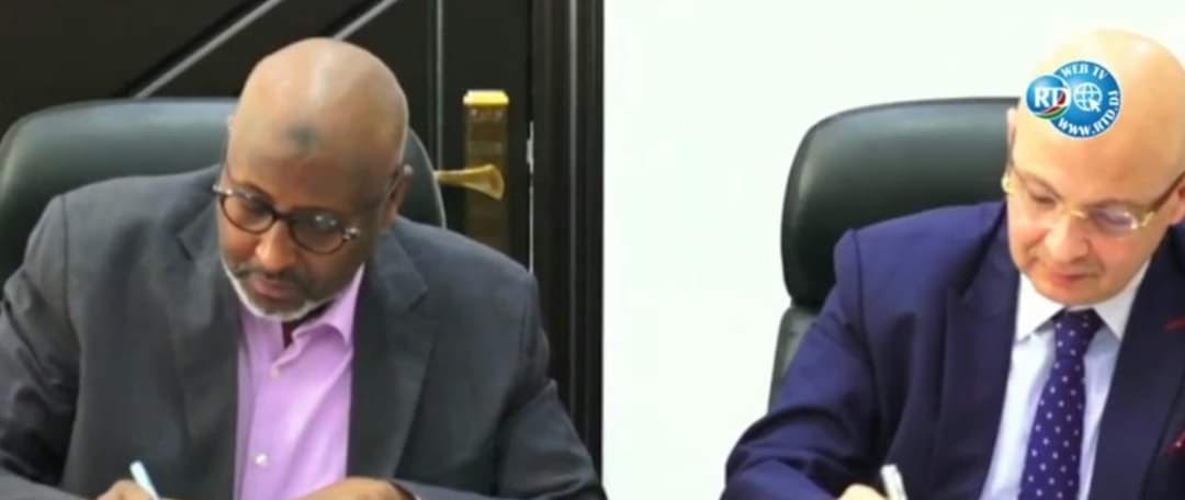 Cérémonie de signature de convention de partenariat entre le MENFOP et la société numérique TO7 Omniclouds