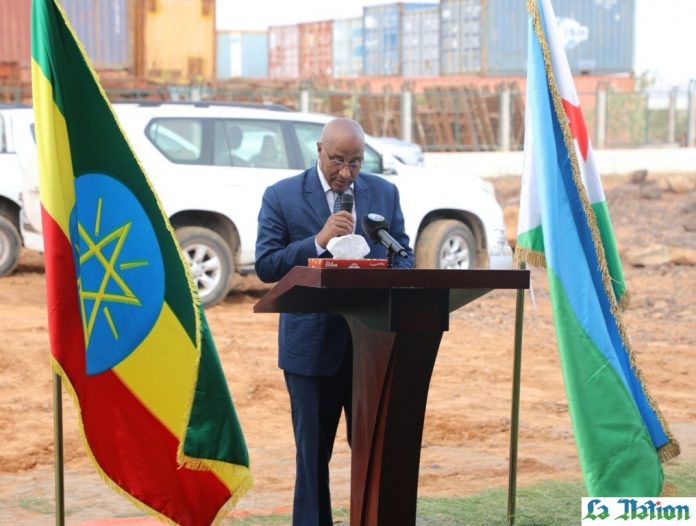 Lancement des travaux de construction d’une école communautaire éthiopienne (3)