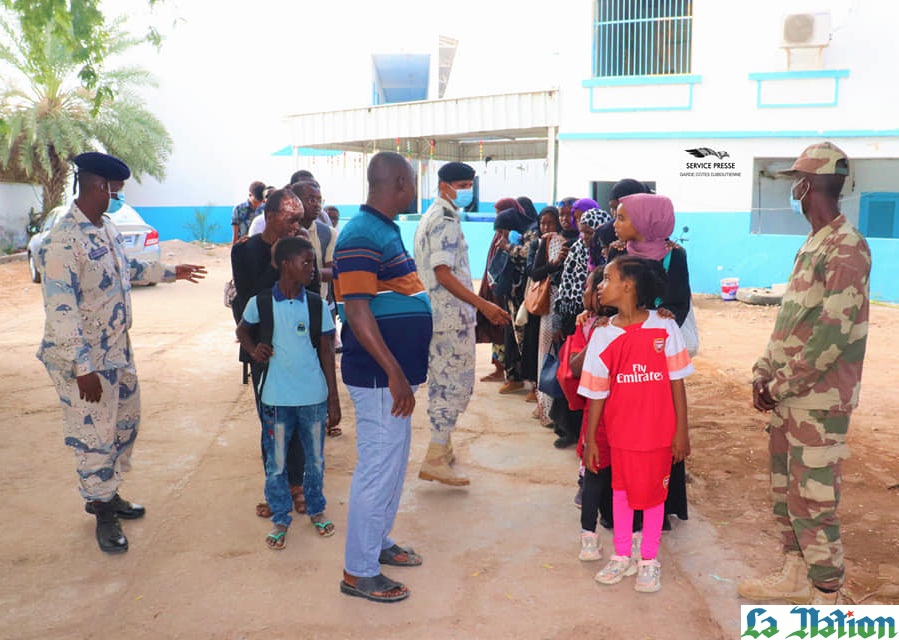 Les gardes-côtes organisent une sortie en mer pour les enfants handicapés
