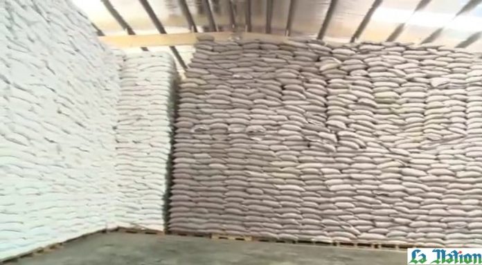 Arrivée d’une importante quantité de denrées alimentaires de première nécessité (1)