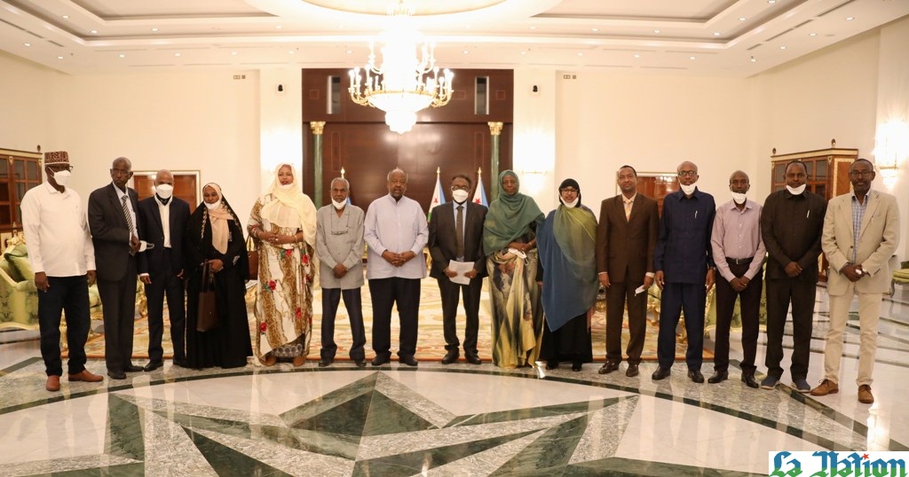 Le Président de la République reçoit les membres du Comité exécutif de l’Académie régionale de la Langue somalie