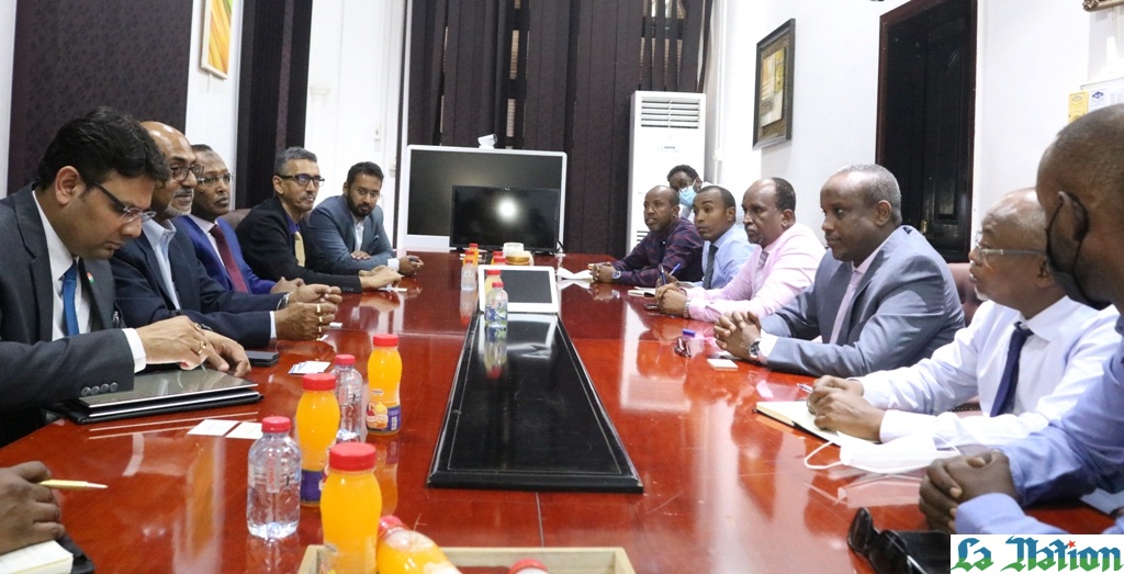 Le ministre de la Communication reçoit une délégation de la société indienne de télécommunication « Amtron »