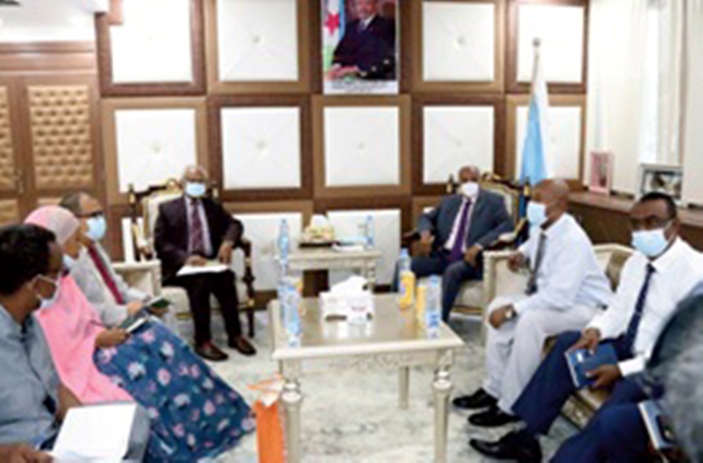 Le ministre du travail reçoit l’ambassadeur de l’Inde à Djibouti