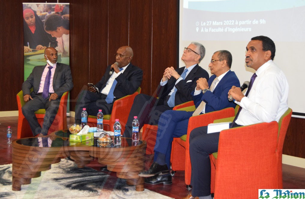 Rencontre au Town hall avec les étudiants de l’Université de Djibouti
