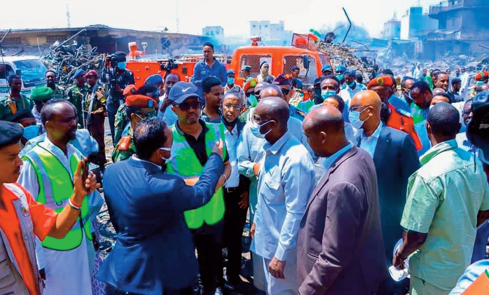 Une délégation conduite par le ministre de l'Intérieur se rend à Hargueisa suite à l'incendie qui a touché le plus grand marché de la capitale somalilandaise