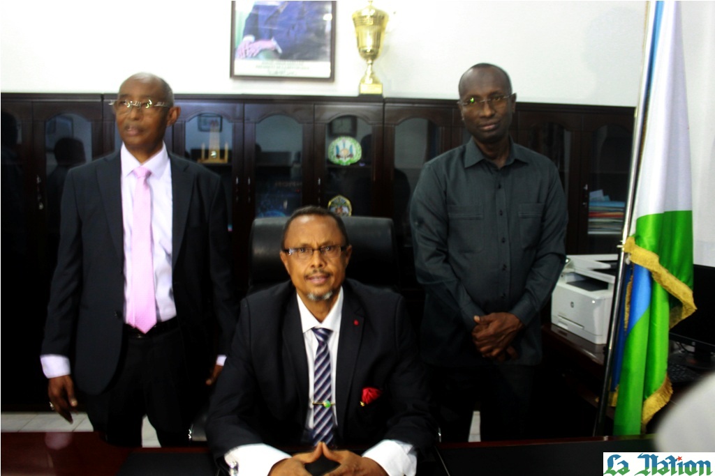 • Passation des services : Mairie/Les 3 communes de la capitale : Sous le signe de la convivialité