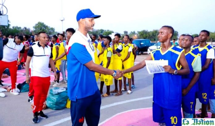 Coup d'envoi du championnat national de basket-ball (2)