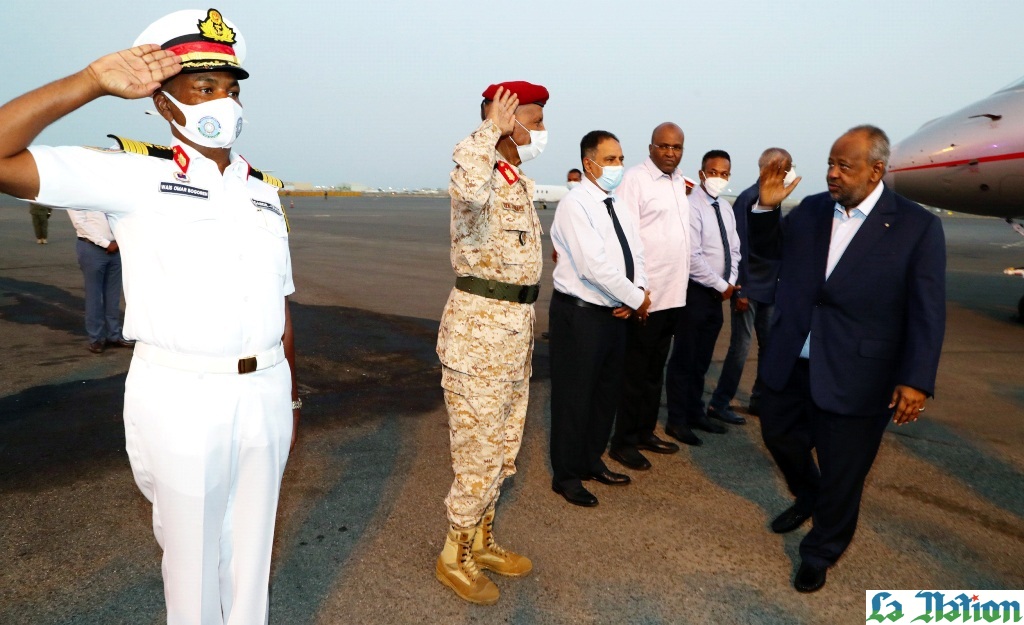 Le Président de la République regagne le pays