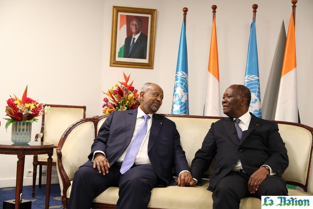 Le Président de la République s’entretient en aparté avec son homologue ivoirien