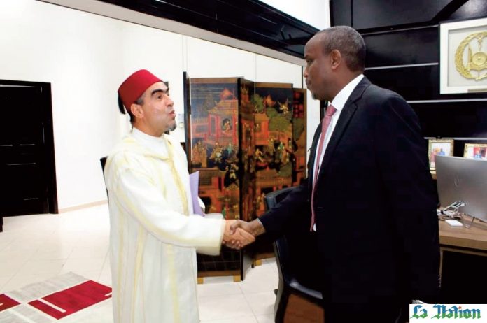 Le ministre Radwan Abdillahi Bahdon reçoit le Chargé d’Affaires de l’ambassade du Maroc à Djibouti (2)