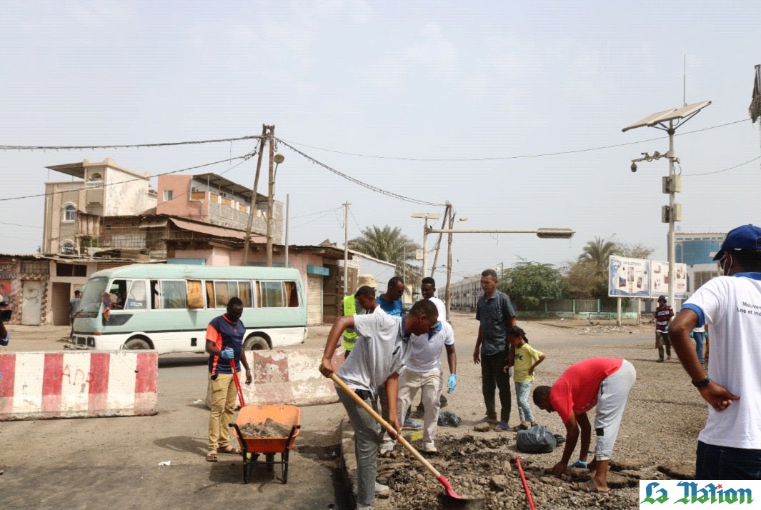 Opération de propreté à la veille du 27 juin
