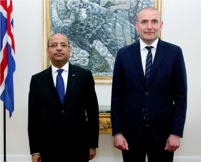 L’ambassadeur Ayeid Mousseid Yahya remet ses lettres de créance au Président Islandais Guðni Th. Jóhannesson (2)