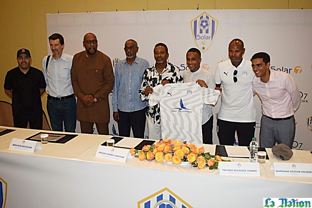 L'international djiboutien Warsama Houssein Hassan signe pour Arta Solar 7