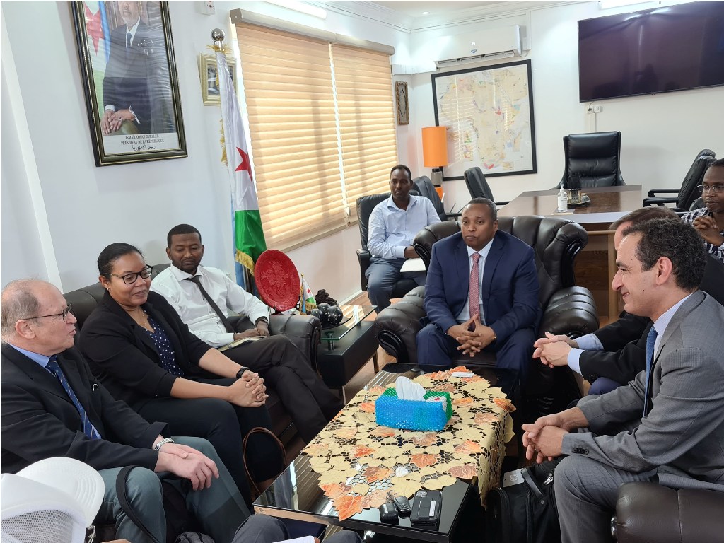 MERN : Le ministre Yonis Ali Guedi reçoit une délégation de la Banque Mondiale