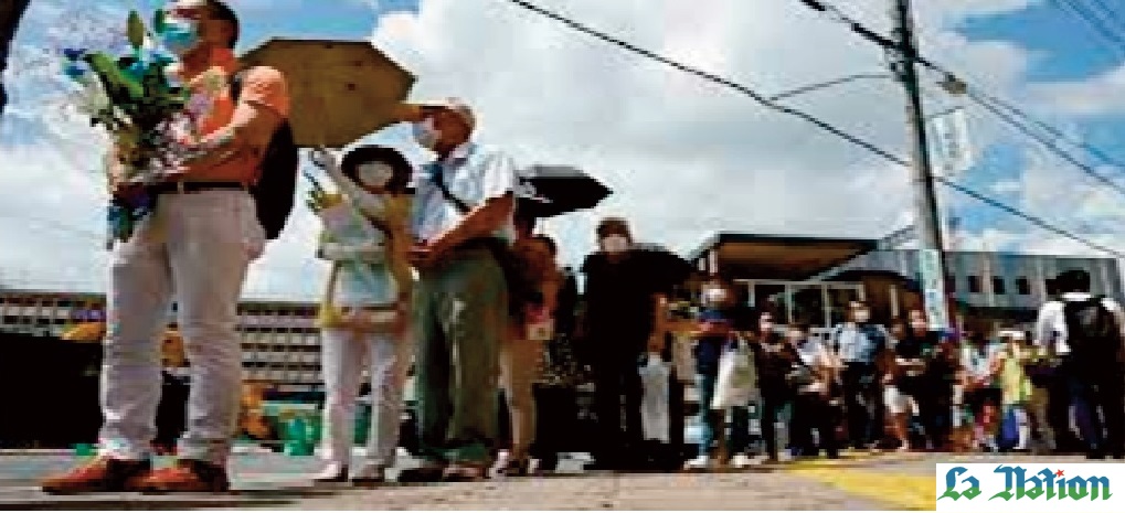 Le Japon pleure son ancien Premier ministre, Shinzo Abe, au lendemain de son assassinat