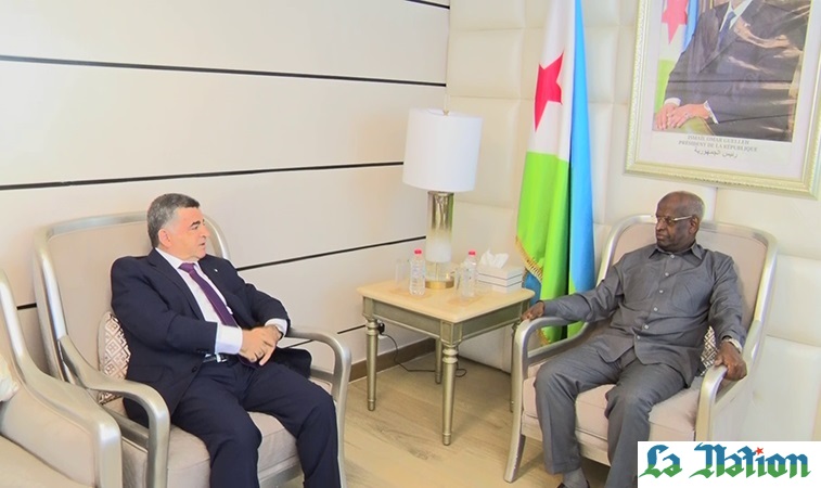 Le Premier ministre reçoit en visite de courtoisie  le nouvel ambassadeur d’Algérie à Djibouti