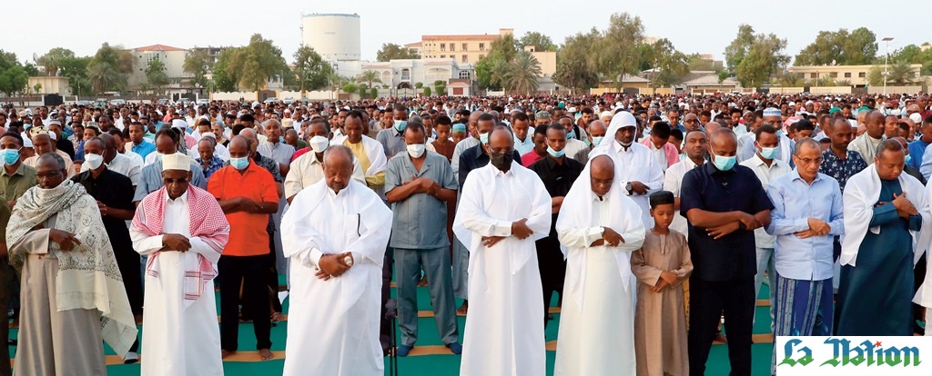 Le Président Guelleh prend part à la prière de l’Aïd-El-Adha, aux côtés de ses compatriotes