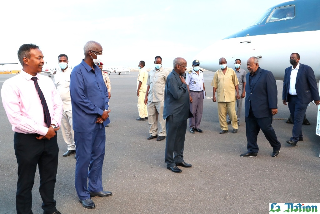 Le Président de la République regagne le pays, à l’issue d’un séjour privé en France