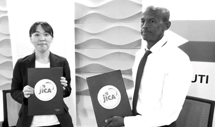 Le ministère de la Santé signe un accord avec la JICA