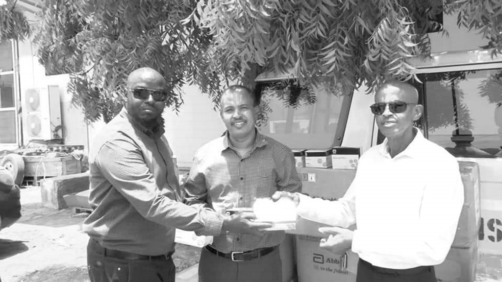 TDR/PALUDISME : Réception de lots de tests de dépistage rapide offerts par la GX FUNDATION