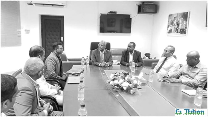 Entretien entre le ministre de la santé et une délégation de médecins spécialistes indiens du groupe hospitalier MGM de Chennai