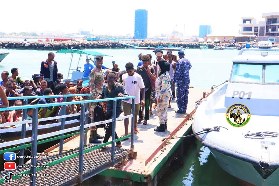 Garde-côtes : Arrestation de clandestins à GONDORIA