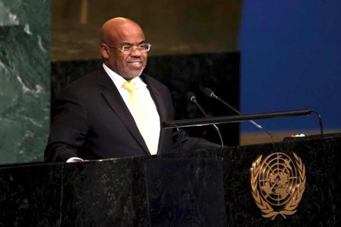 La République de Djibouti représentée par son ambassadeur aux États-Unis et représentant permanent auprès des Nations Unies