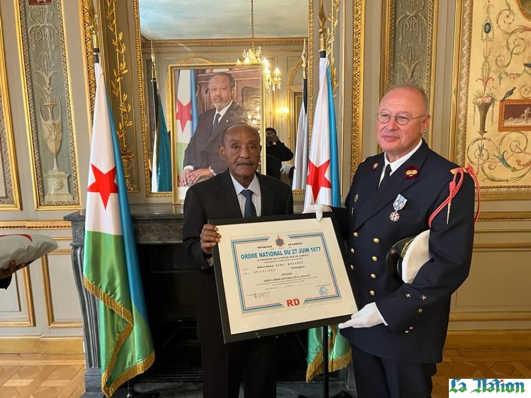 Rémi Macarez distingué de la médaille d’Officier dans l’Ordre National du 27 Juin