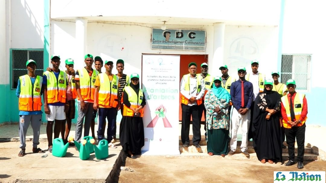 Journée nationale et africaine de la jeunesse  MJC : Plantations d’arbres par les jeunes des centres de développement communautaire