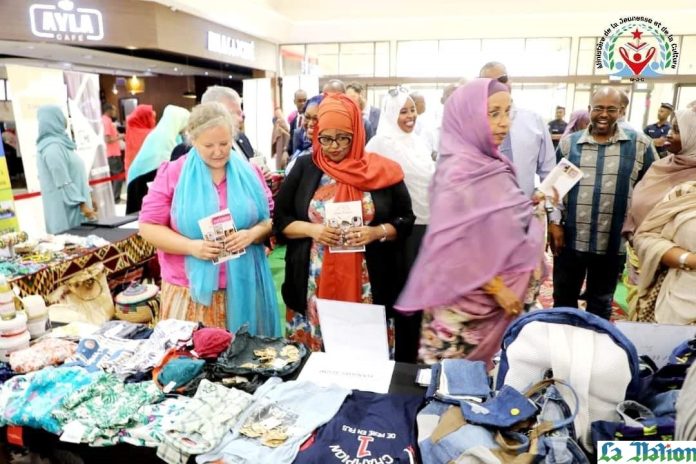 Lancement des activités du mois de la jeunesse nationale et africaine au Bawadi Mall (2)
