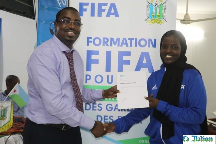 Le président de la FDF clôture le stage de formation consacré aux entraîneurs locaux de gardiens de but (2)