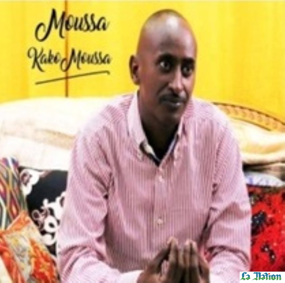 Un géant de la littérature Djiboutienne, Moussa Kako Moussa, présente son nouveau livre «Mosaïque » au centre culturel français