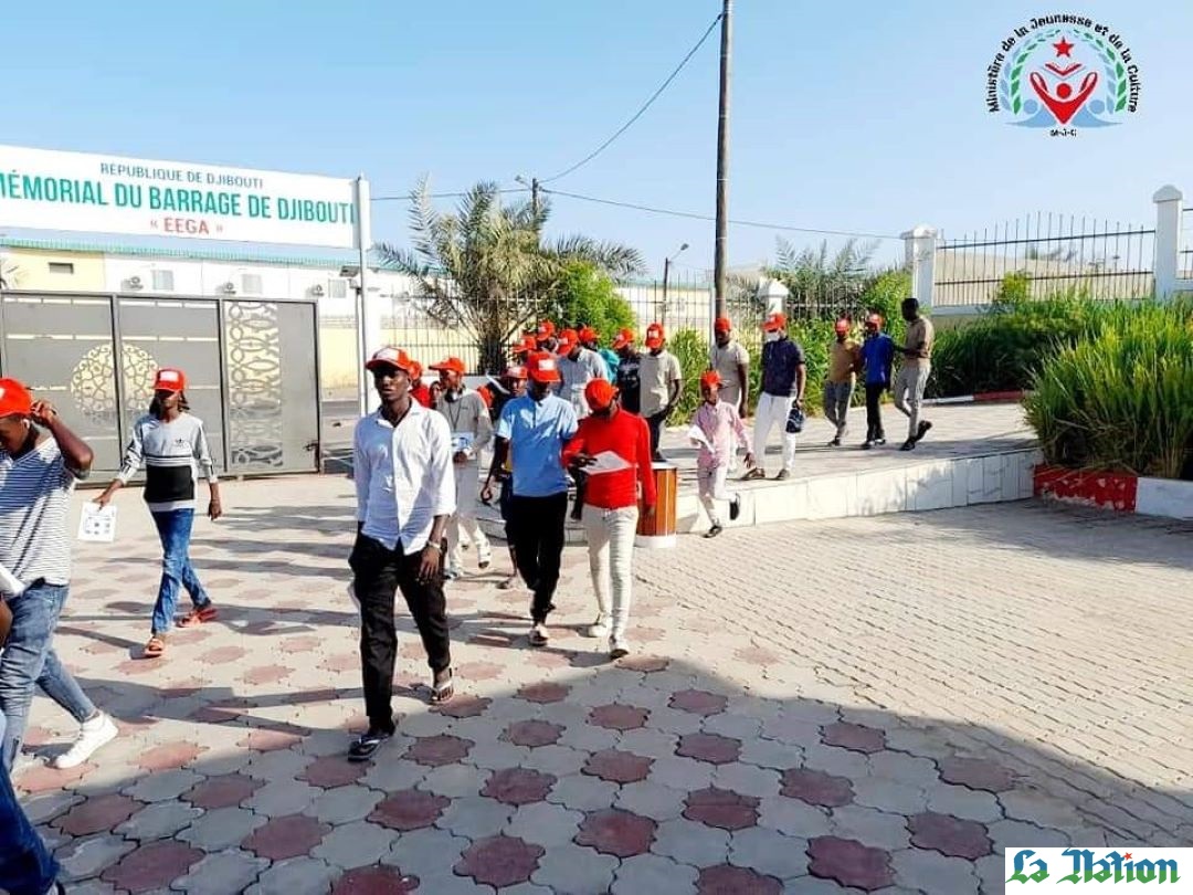 Première étape de l'activité des visites des jeunes des Régions de l'intérieur