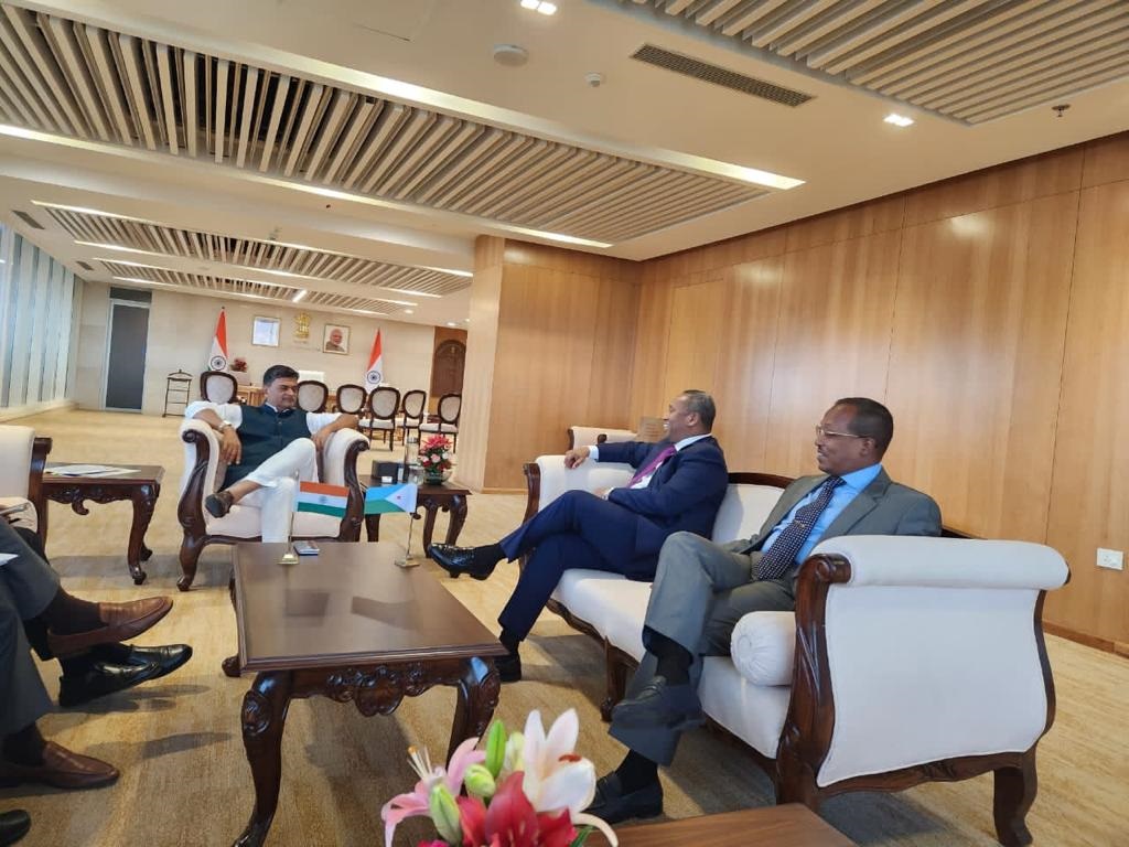 Rencontre bilatérale entre le Ministre de l’Energie, chargé des Ressources Naturelles et son homologue indien : la coopération énergétique au menu des discussions entre les deux parties