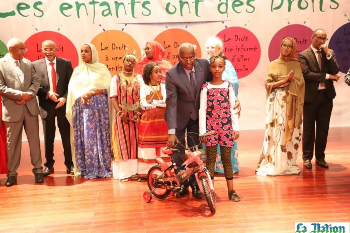 La journée internationale des droits de l’enfant célébrée (1)