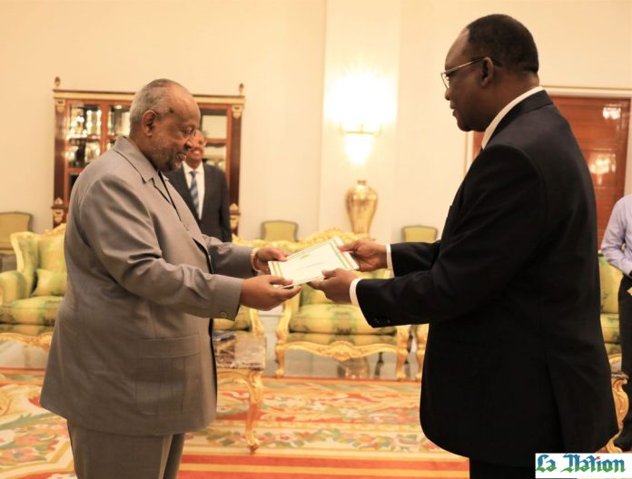 Le Président de la République reçoit un émissaire de son homologue du Niger (2)