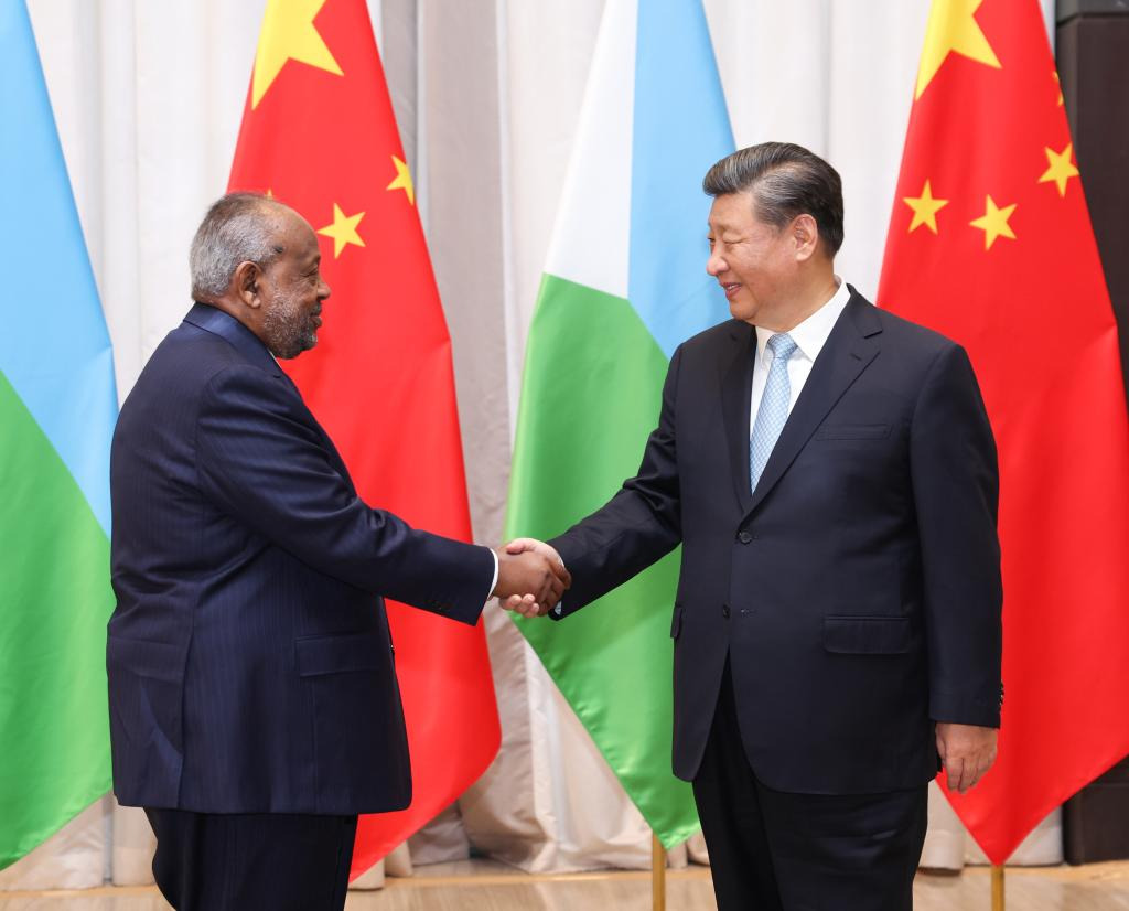 Le sommet sino-arabe : nouvel élan à la coopération sino-djiboutienne : -- Interview avec S.E.M. Hu Bin, Ambassadeur de Chine à Djibouti --