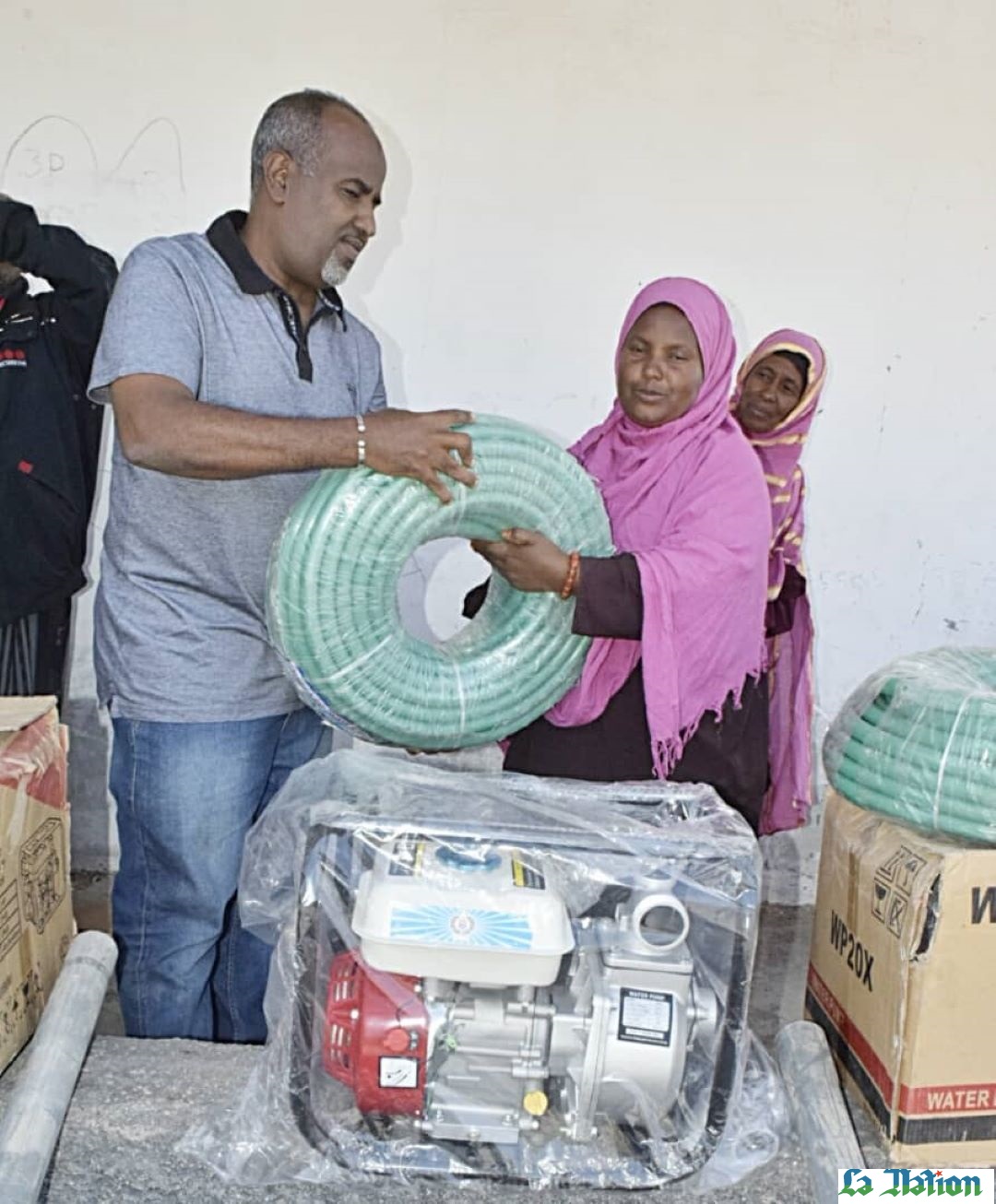 Le PNUD octroie du matériel agricole aux membres de la Coopérative Agricole de Dafeinatou