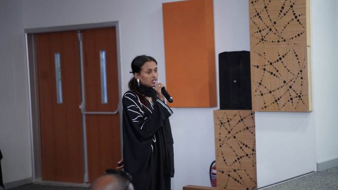 Discussions fructueuses entre le MDENI et des incubés du CLE (5)