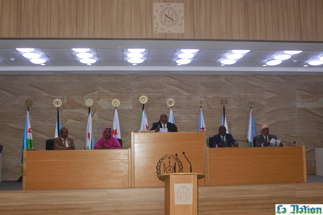 Assemblée nationale ; 1ère séance publique de la première session ordinaire du Parlement, dans sa 9ème Législature