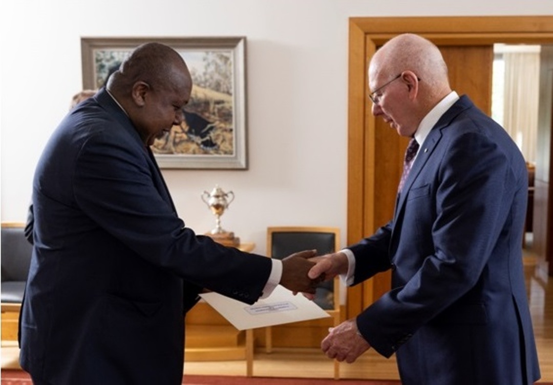L’ambassadeur Ibrahim Bileh Doualeh présente ses lettres de créances au  Gouverneur Général de la Commonwealth d’Australie