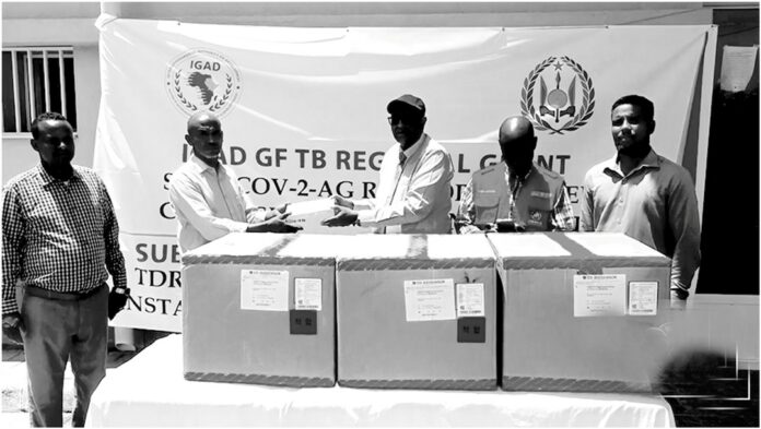 Ali Sabieh L'IGAD et le HCR font don de tests rapides COVID-19 aux camps de réfugiés
