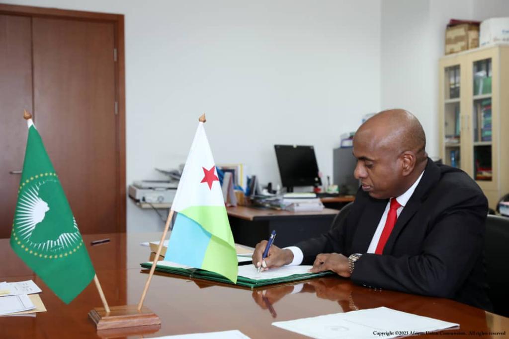 Cérémonie de signature de la Charte Africaine de la Statistique