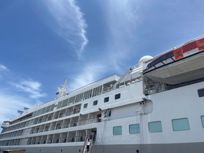 Le bateau de croisière de luxe« Silver Cloud » à Djibouti (3)