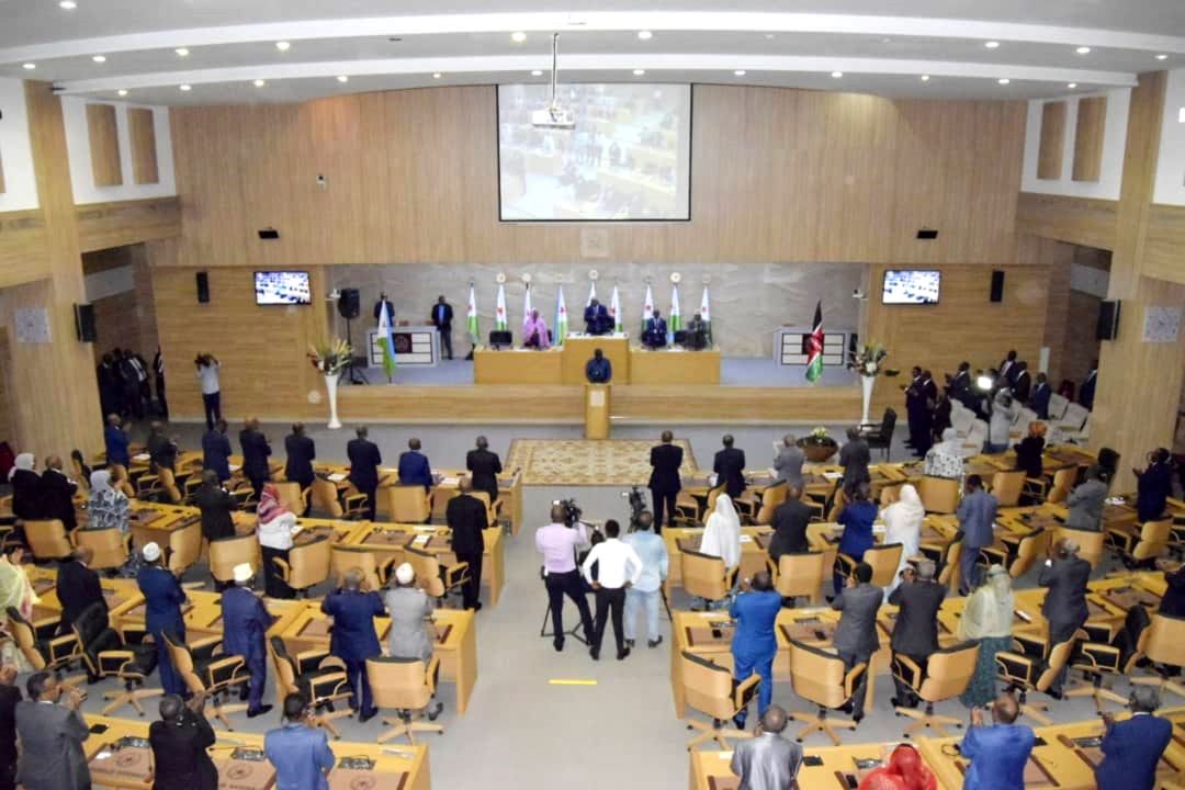 Le président de l’Assemblée Nationale déroule le tapis rouge pour accueillir le Président William Ruto