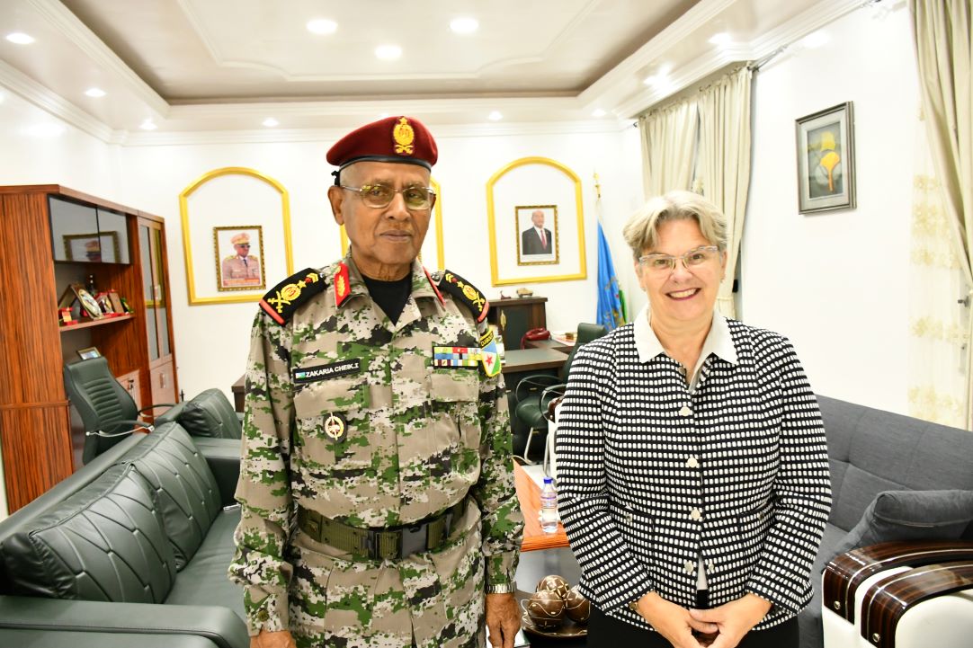 Le CEMGA reçoit en visite de courtoisie l’ambassadrice de l'UE à Djibouti