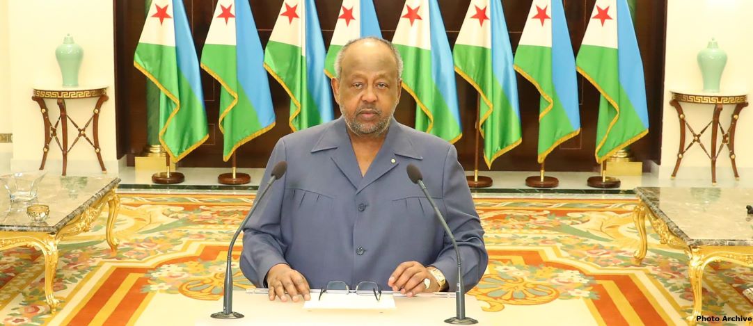 « Que cette nouvelle année soit empreinte de sérénité, de réussite et de réalisations personnelles et collectives »