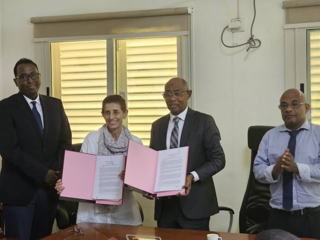 Projet d’appui à l’engagement de la société civile dans le processus de développement local : Signature d'un mémorandum d'entente pour une meilleure  prestation de services au niveau local