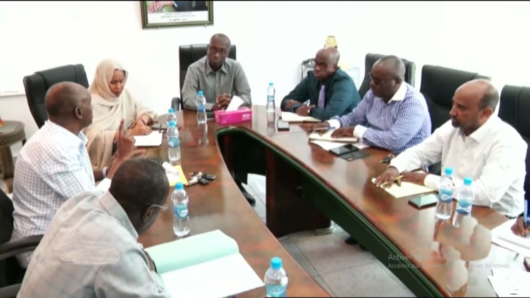 Tenue d’une importante réunion consacrée à la préservation de l'environnement et à la propreté de l'espace public