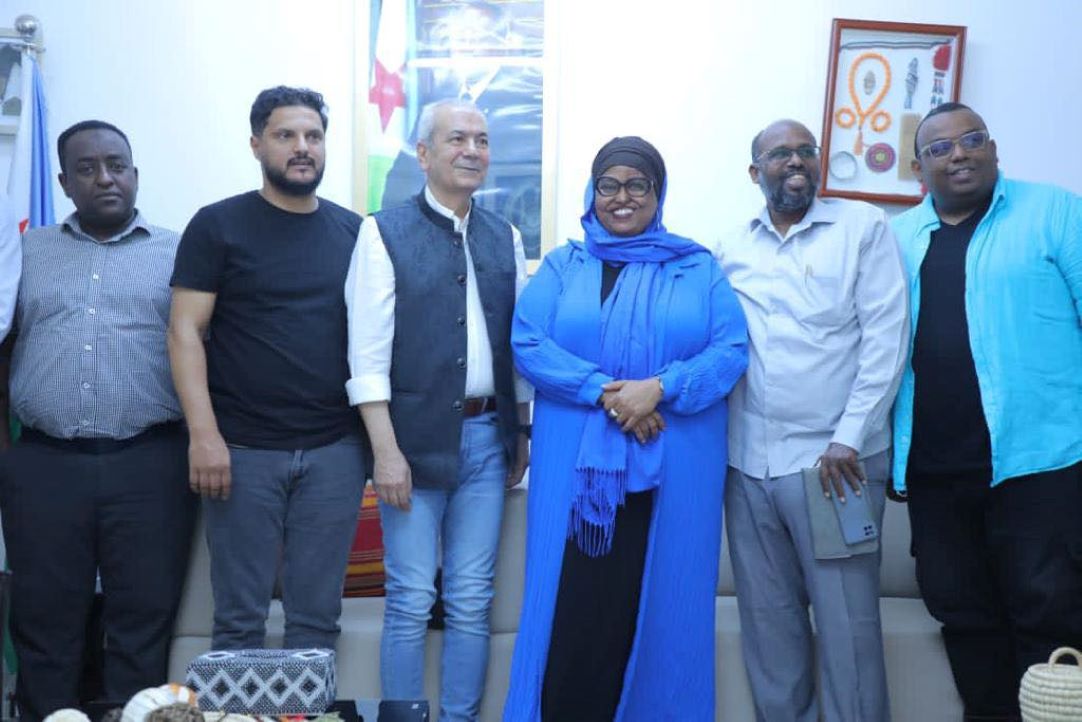 La ministre de la Jeunesse et de la Culture reçoit une délégation d’experts en matière de théâtre